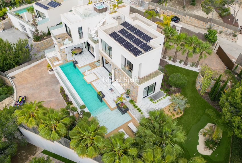 Wiederverkauf - Villa -
ORIHUELA COSTA - Las Colinas Golf