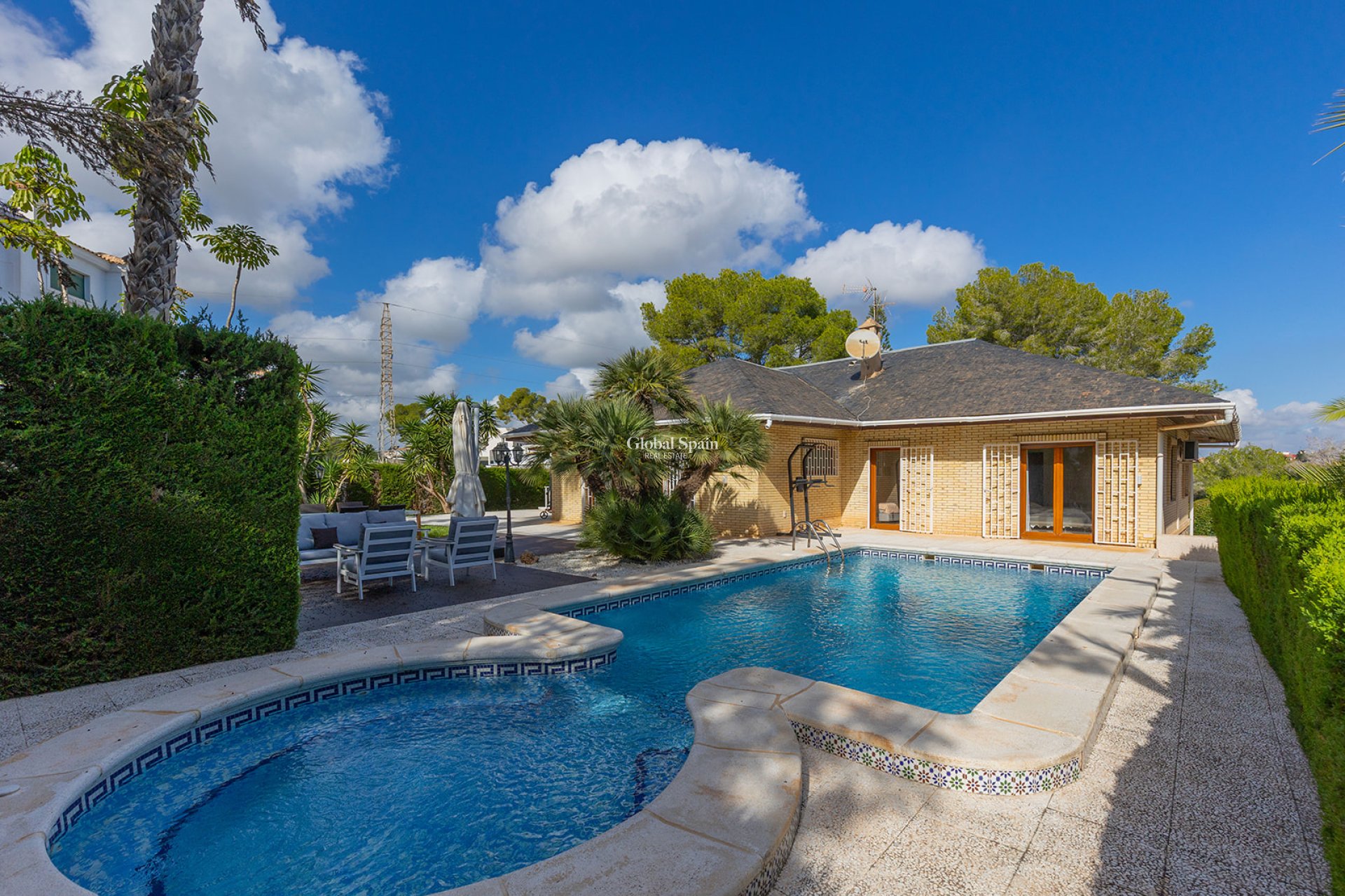 Wiederverkauf - VILLA -
ORIHUELA COSTA - Las Filipinas