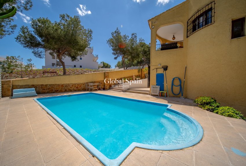 Wiederverkauf - Villa -
ORIHUELA COSTA - Las Filipinas