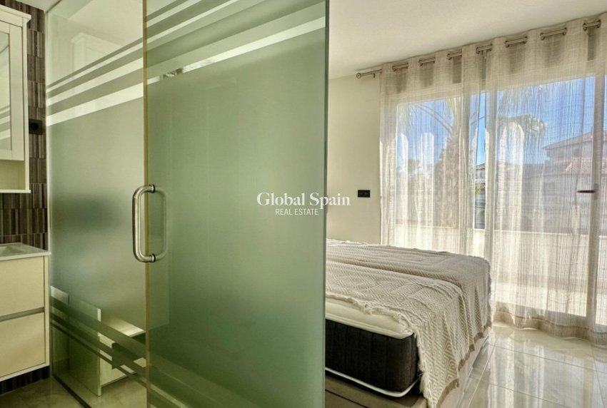 Wiederverkauf - VILLA -
ORIHUELA COSTA - Lomas De Cabo Roig-los Dolses