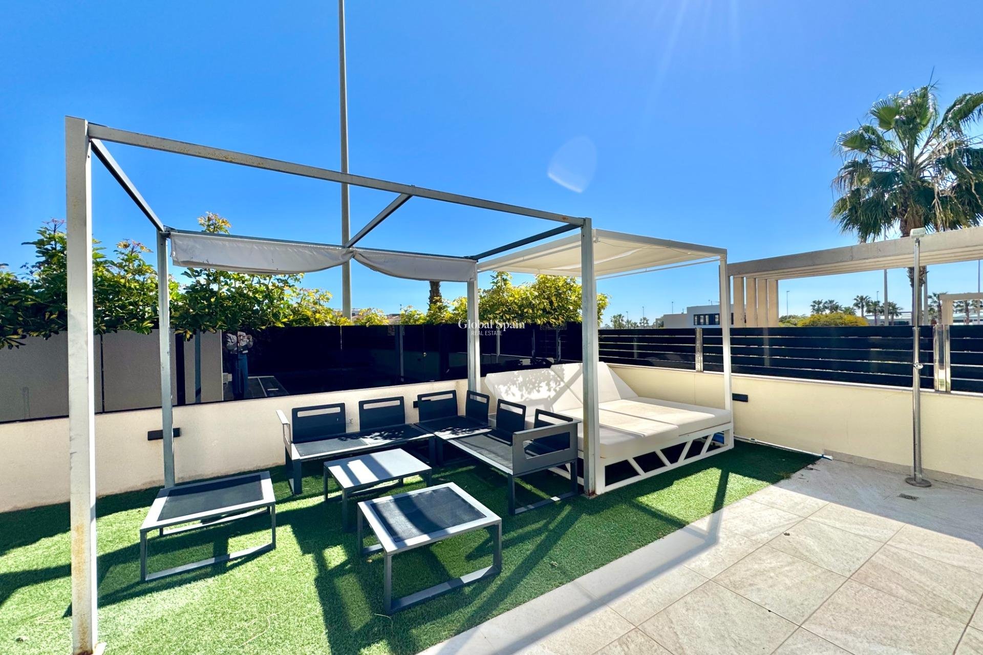 Wiederverkauf - VILLA -
ORIHUELA COSTA - Lomas de Cabo Roig