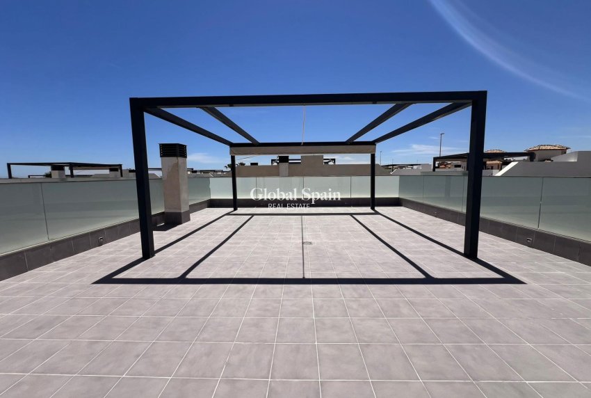 Wiederverkauf - VILLA -
ORIHUELA COSTA - Lomas de Cabo Roig