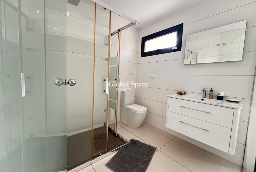 Wiederverkauf - VILLA -
ORIHUELA COSTA - Lomas de Cabo Roig