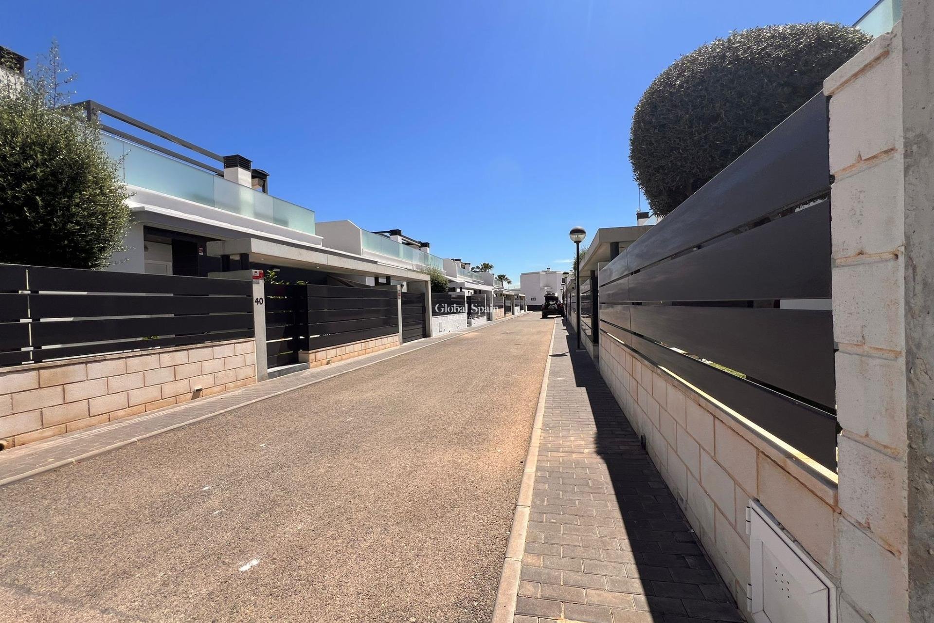 Wiederverkauf - VILLA -
ORIHUELA COSTA - Lomas de Cabo Roig