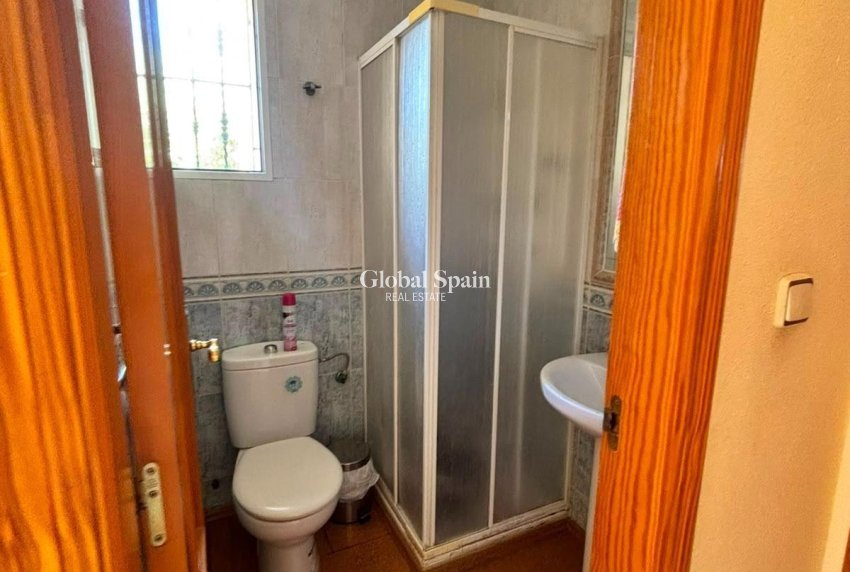 Wiederverkauf - VILLA -
ORIHUELA COSTA - Lomas de Cabo Roig