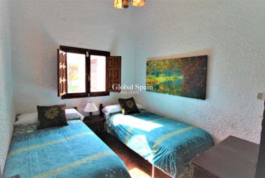 Wiederverkauf - Villa -
ORIHUELA COSTA - Lomas de Cabo Roig