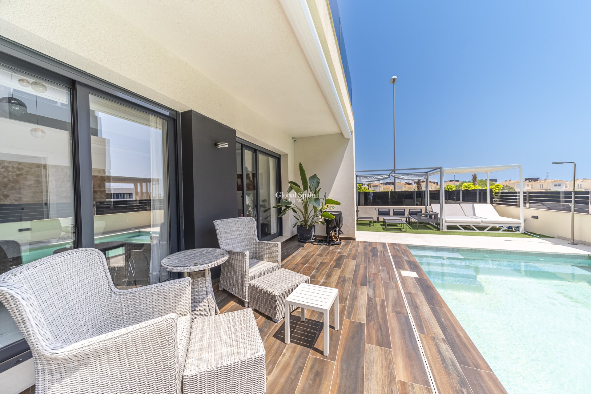 Wiederverkauf - Villa -
ORIHUELA COSTA - Lomas de Cabo Roig