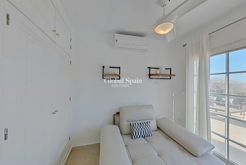 Wiederverkauf - VILLA -
ORIHUELA COSTA - Lomas de Campoamor-Las Ramblas