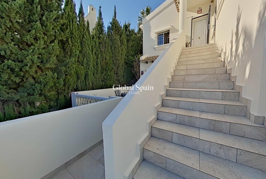 Wiederverkauf - VILLA -
ORIHUELA COSTA - Lomas de Campoamor-Las Ramblas