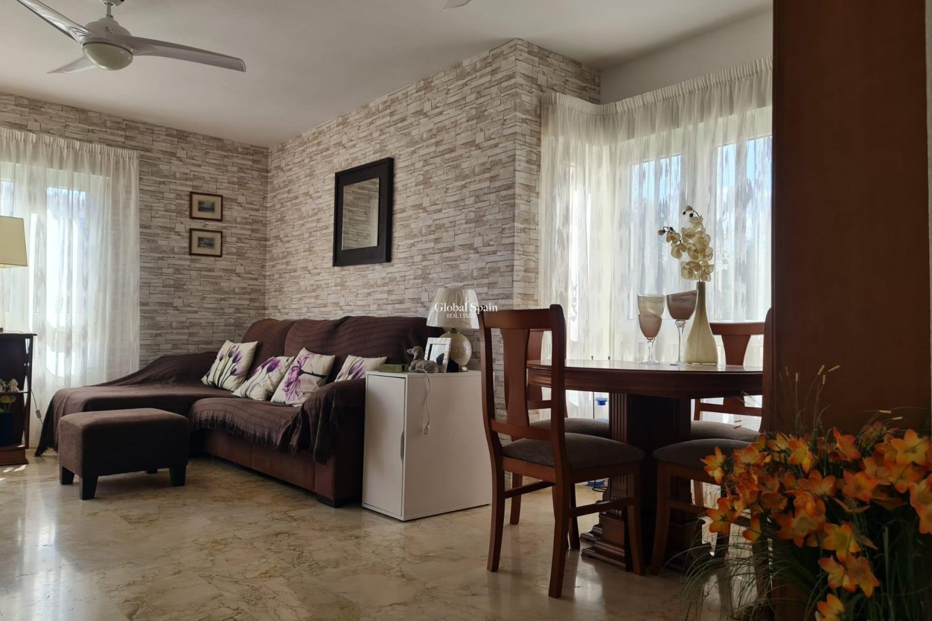 Wiederverkauf - VILLA -
ORIHUELA COSTA - Lomas De Campoamor-las Ramblas