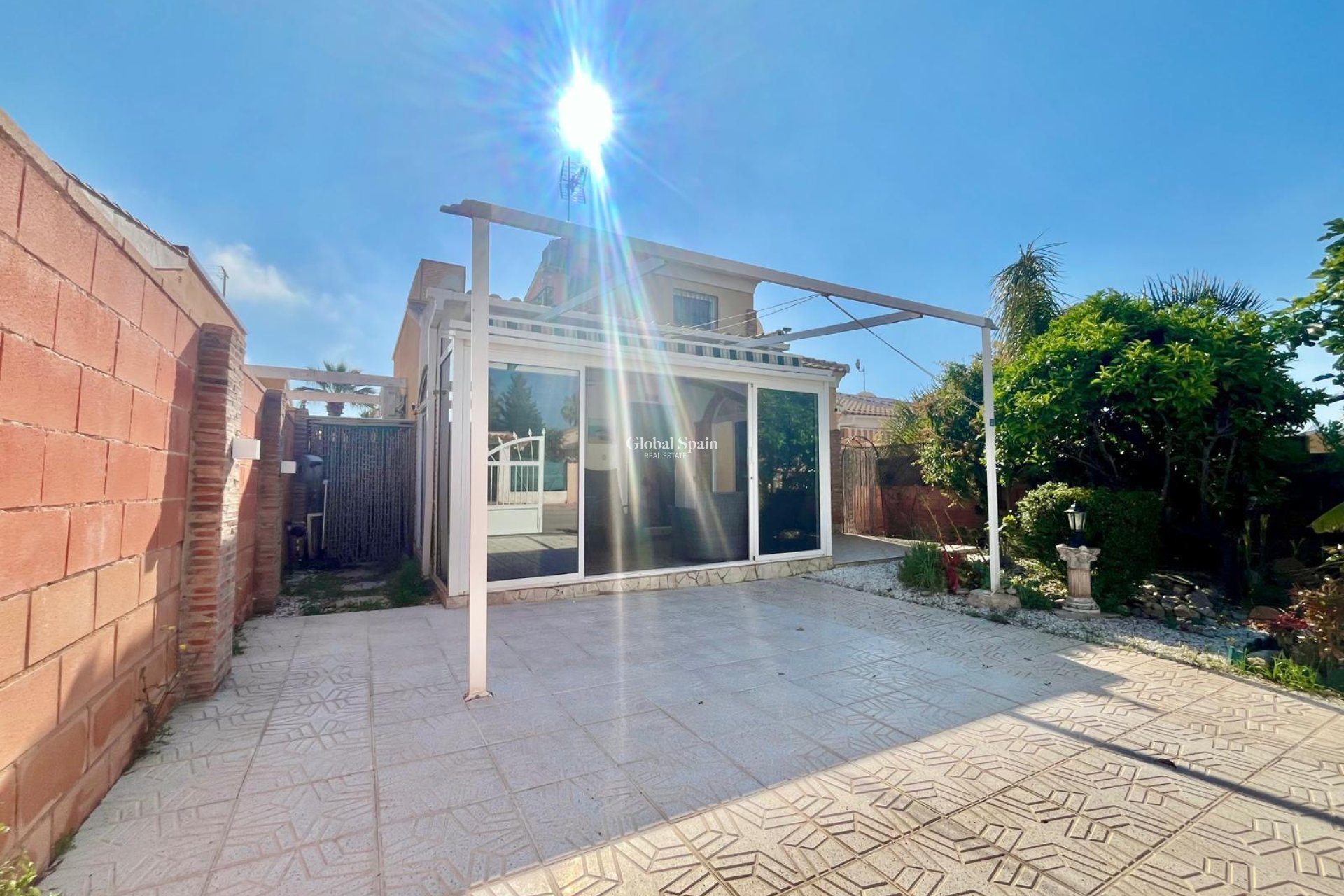 Wiederverkauf - VILLA -
ORIHUELA COSTA - Los Almendros-la Florida