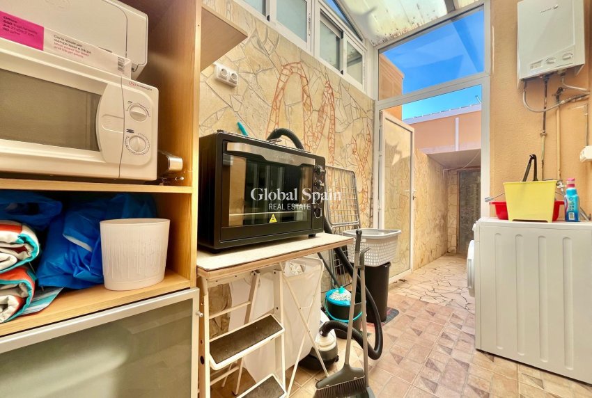 Wiederverkauf - VILLA -
ORIHUELA COSTA - Los Almendros-la Florida