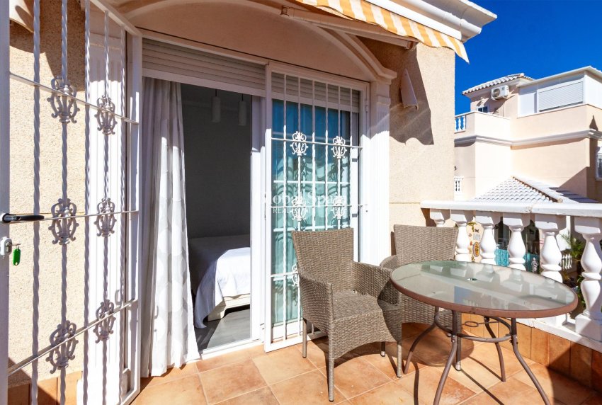 Wiederverkauf - VILLA -
ORIHUELA COSTA - Los Almendros-la Florida