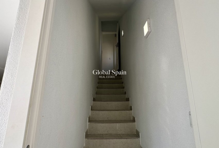 Wiederverkauf - VILLA -
ORIHUELA COSTA - LOS BALCONES - LOS ALTOS