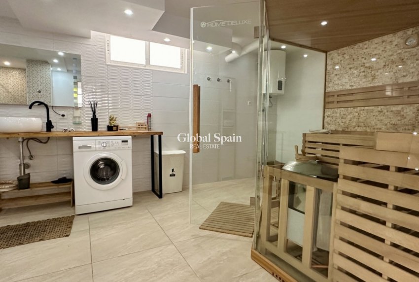 Wiederverkauf - VILLA -
ORIHUELA COSTA - LOS BALCONES - LOS ALTOS