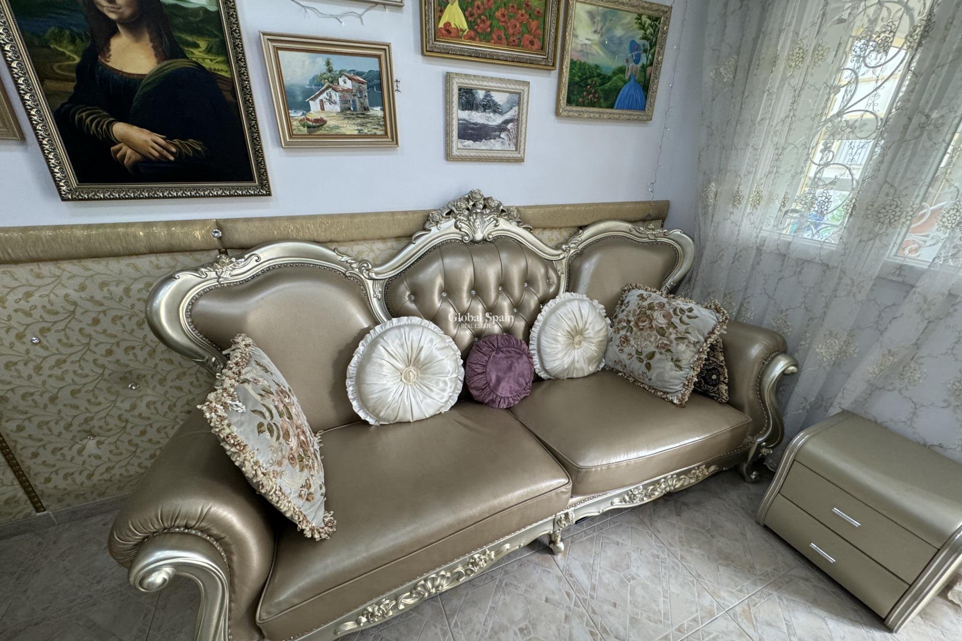 Wiederverkauf - VILLA -
ORIHUELA COSTA - Los Dolses