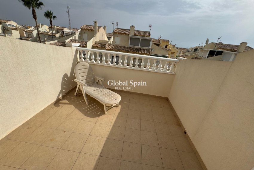 Wiederverkauf - VILLA -
ORIHUELA COSTA - Los Dolses