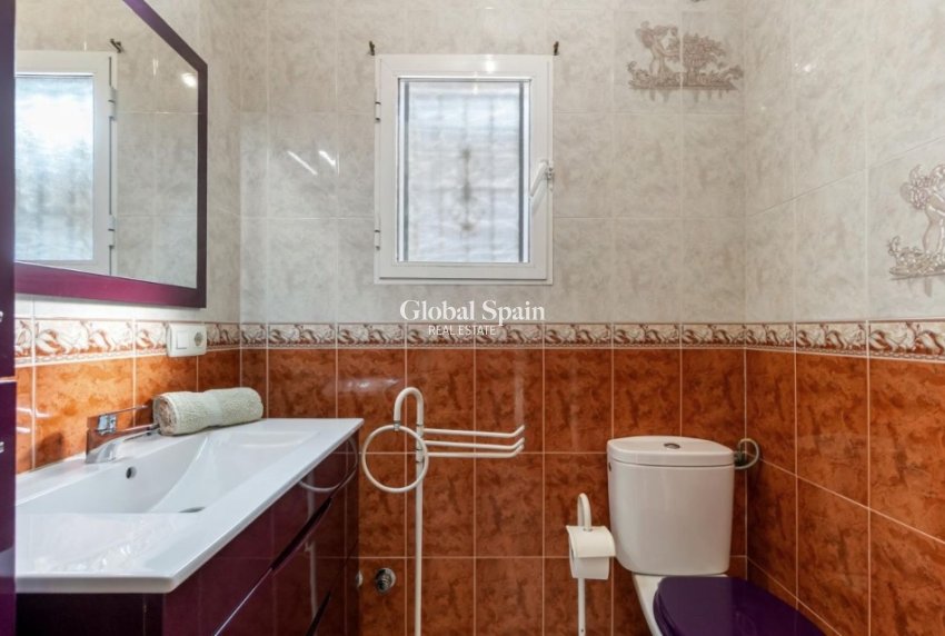 Wiederverkauf - Villa -
ORIHUELA COSTA - Playa Flamenca