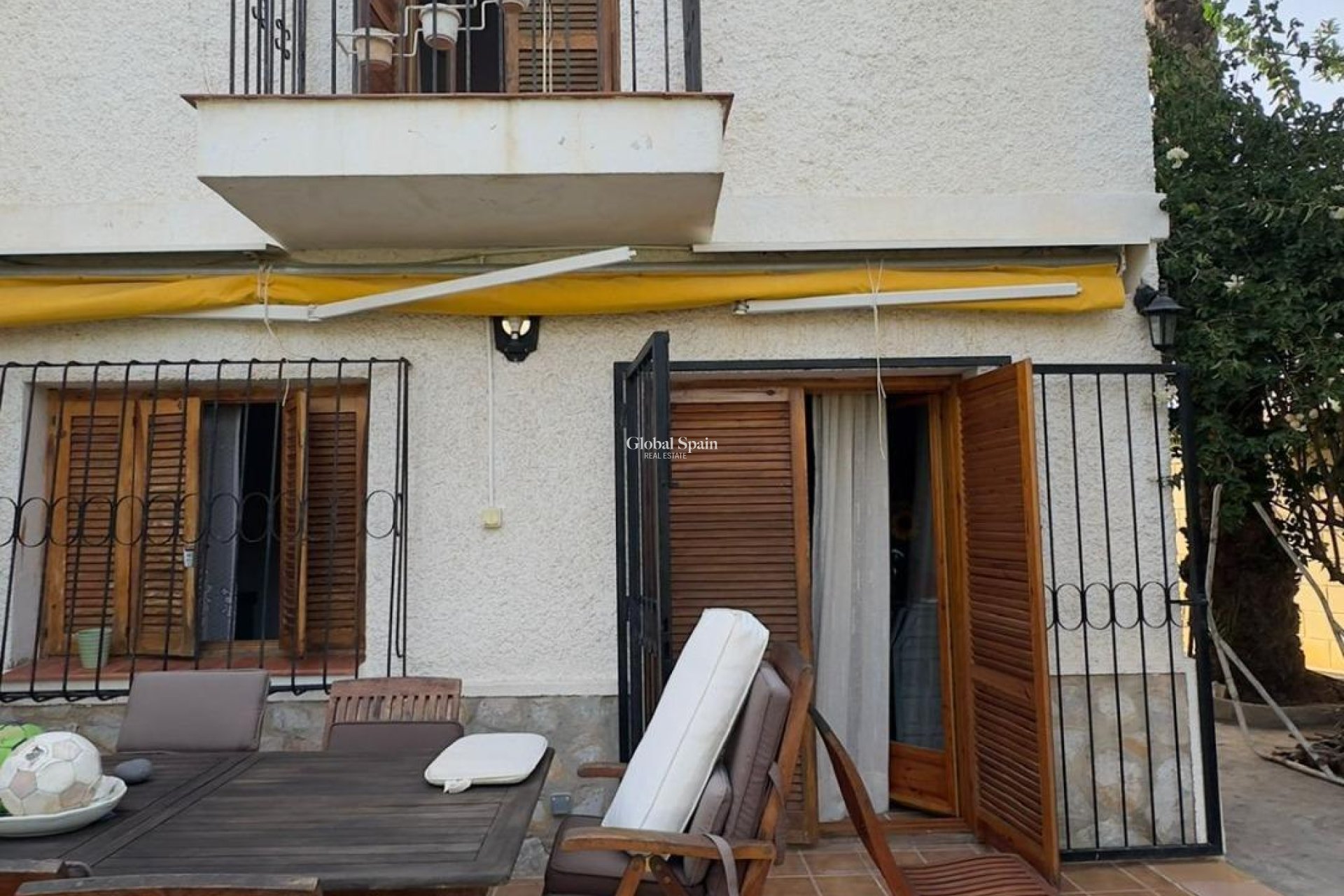 Wiederverkauf - VILLA -
ORIHUELA COSTA - Punta Prima