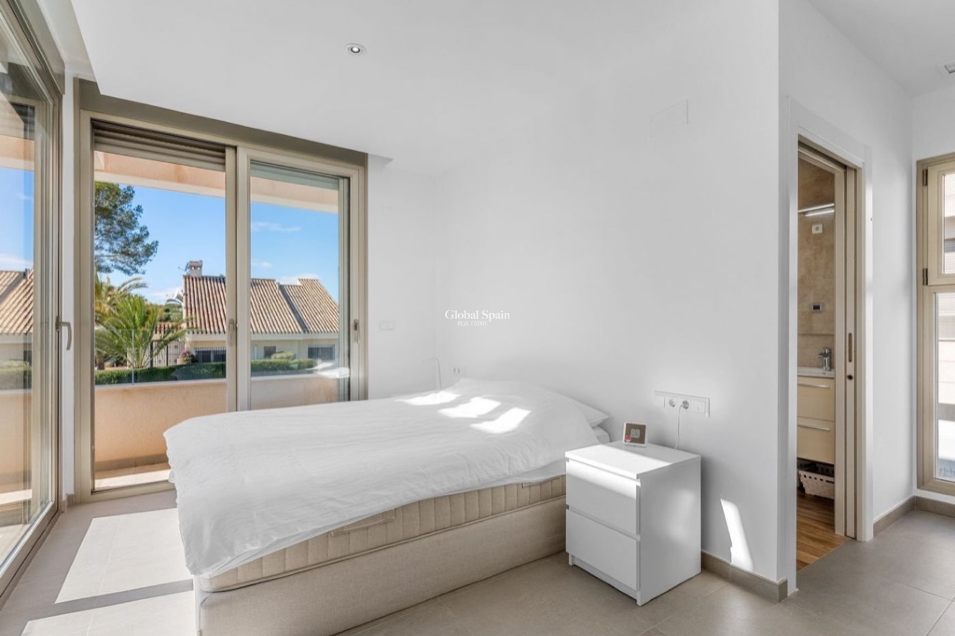 Wiederverkauf - Villa -
ORIHUELA COSTA - VILLAMARTÍN