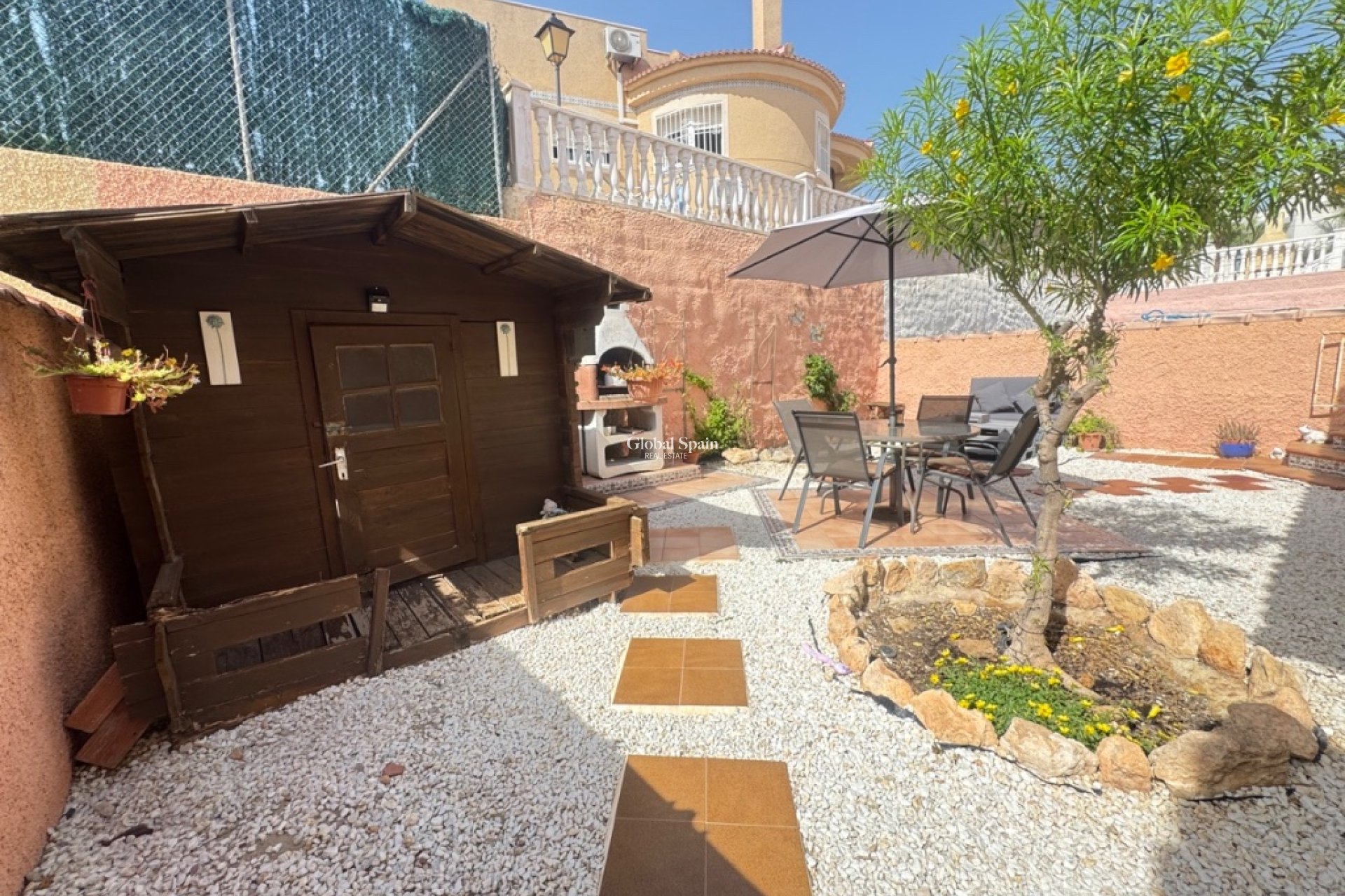 Wiederverkauf - Villa -
ORIHUELA COSTA - VILLAMARTÍN