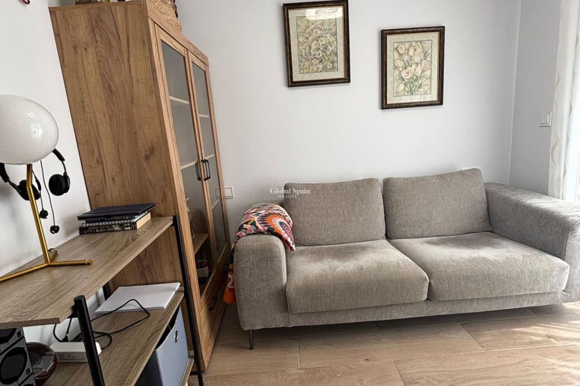 Wiederverkauf - VILLA -
ORIHUELA COSTA - VILLAMARTÍN