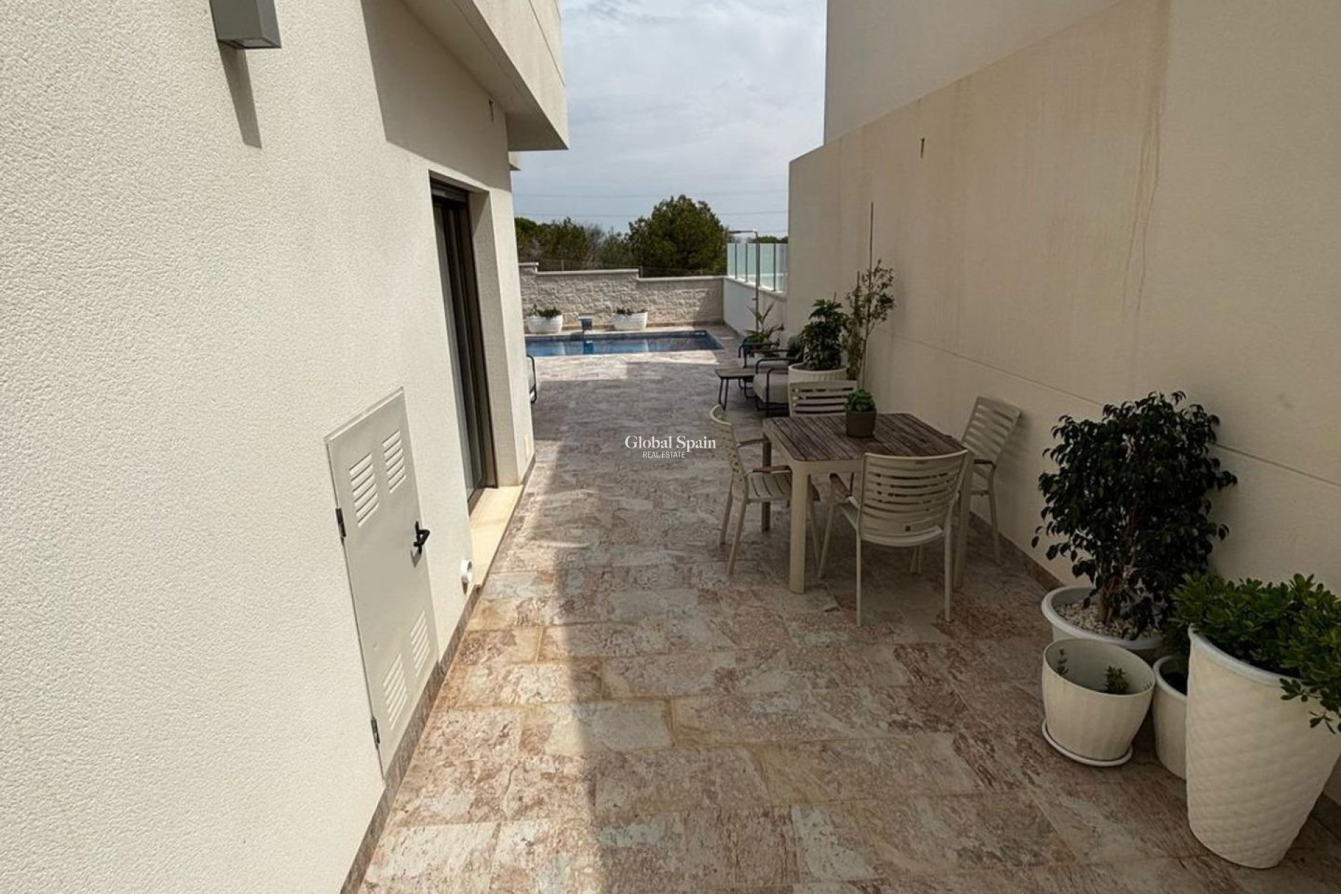 Wiederverkauf - VILLA -
ORIHUELA COSTA - VILLAMARTÍN