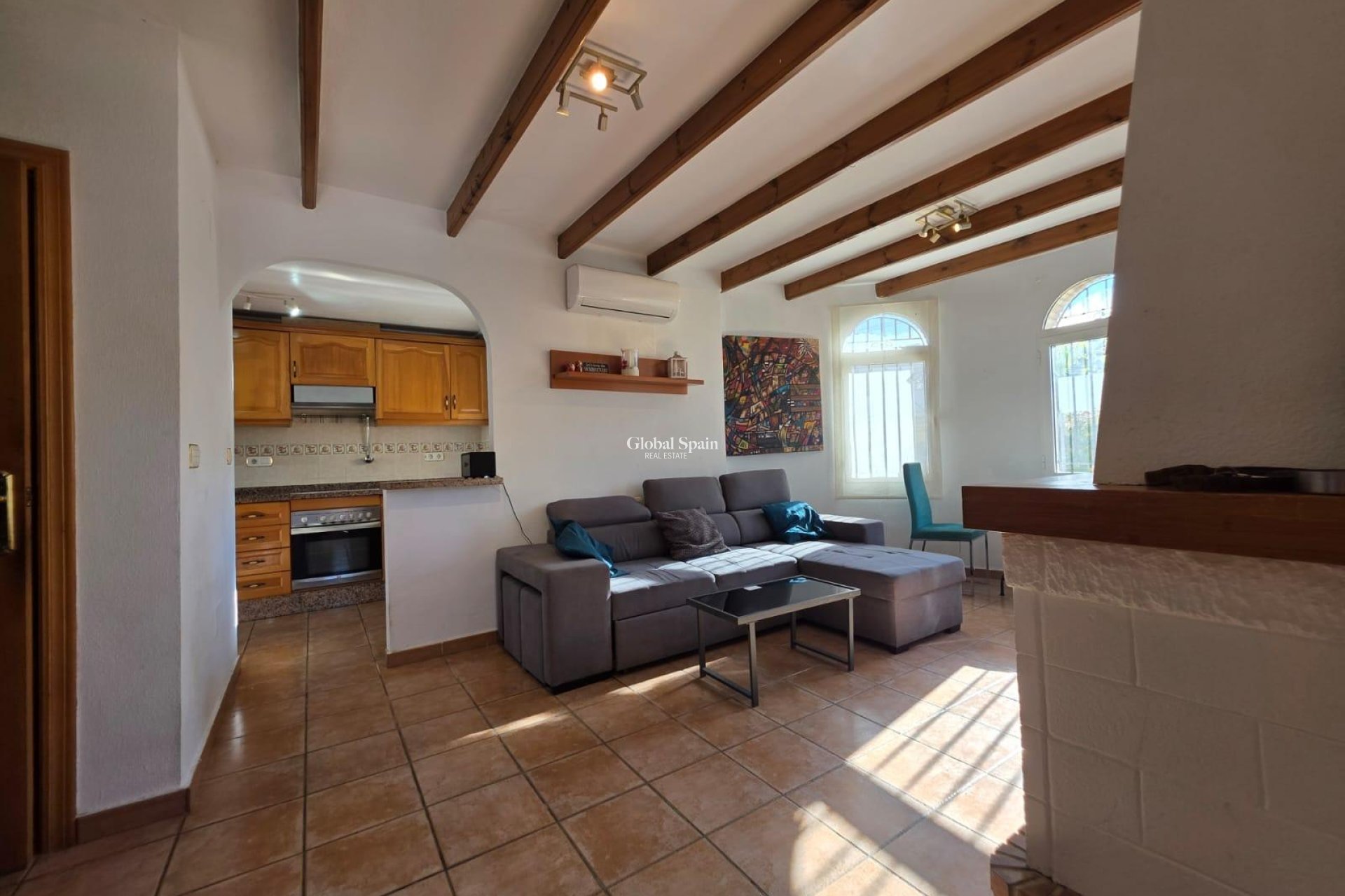 Wiederverkauf - VILLA -
ORIHUELA COSTA - VILLAMARTÍN