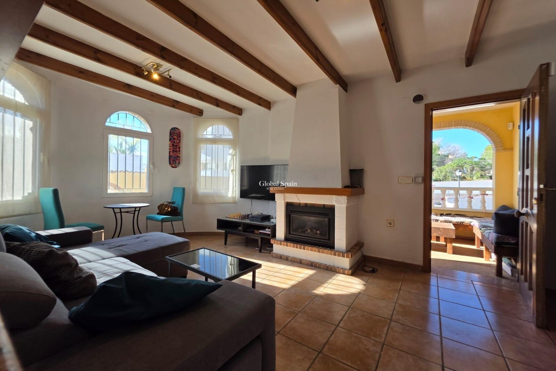 Wiederverkauf - VILLA -
ORIHUELA COSTA - VILLAMARTÍN