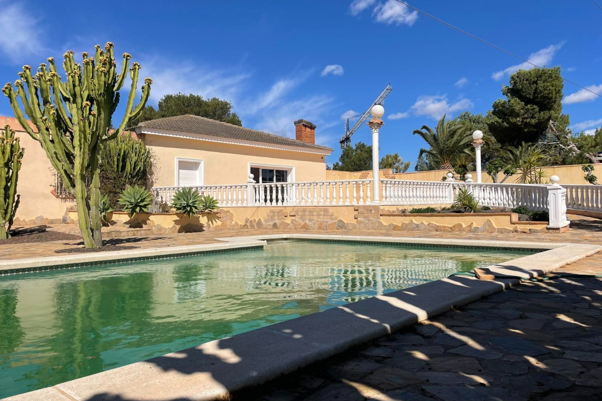 Wiederverkauf - Villa -
ORIHUELA COSTA - VILLAMARTÍN