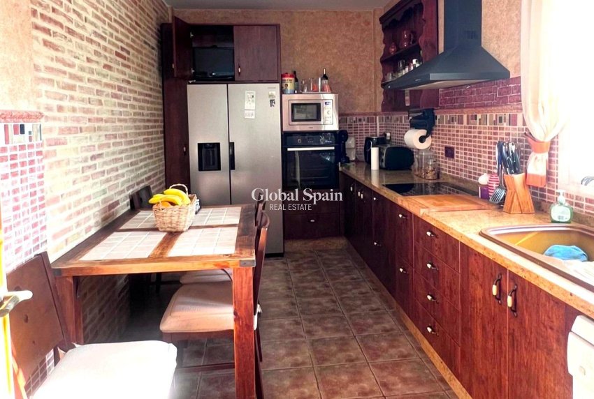 Wiederverkauf - VILLA -
ORIHUELA - Desamparados-hurchillo-torremendo