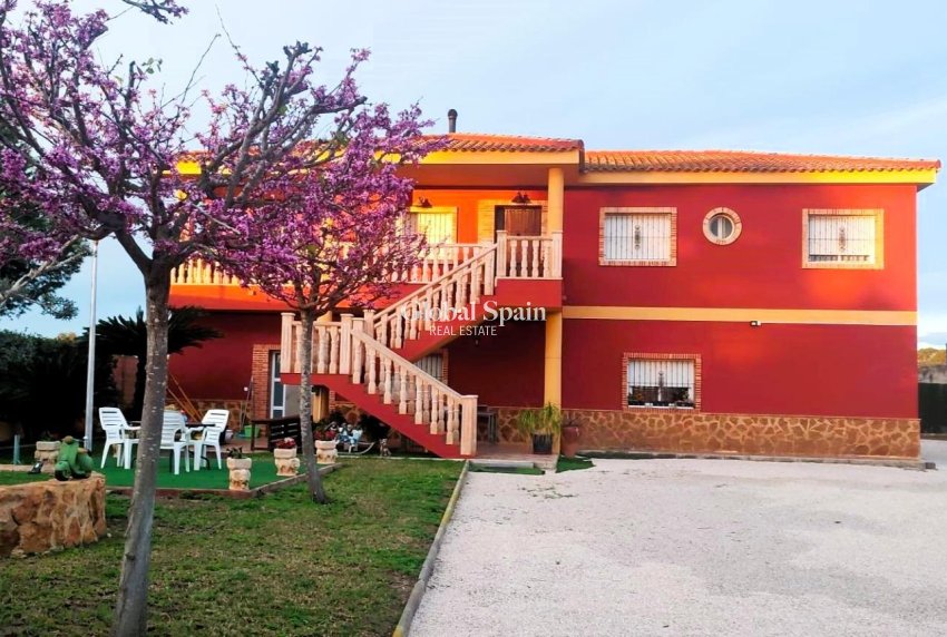Wiederverkauf - VILLA -
ORIHUELA - Desamparados-hurchillo-torremendo