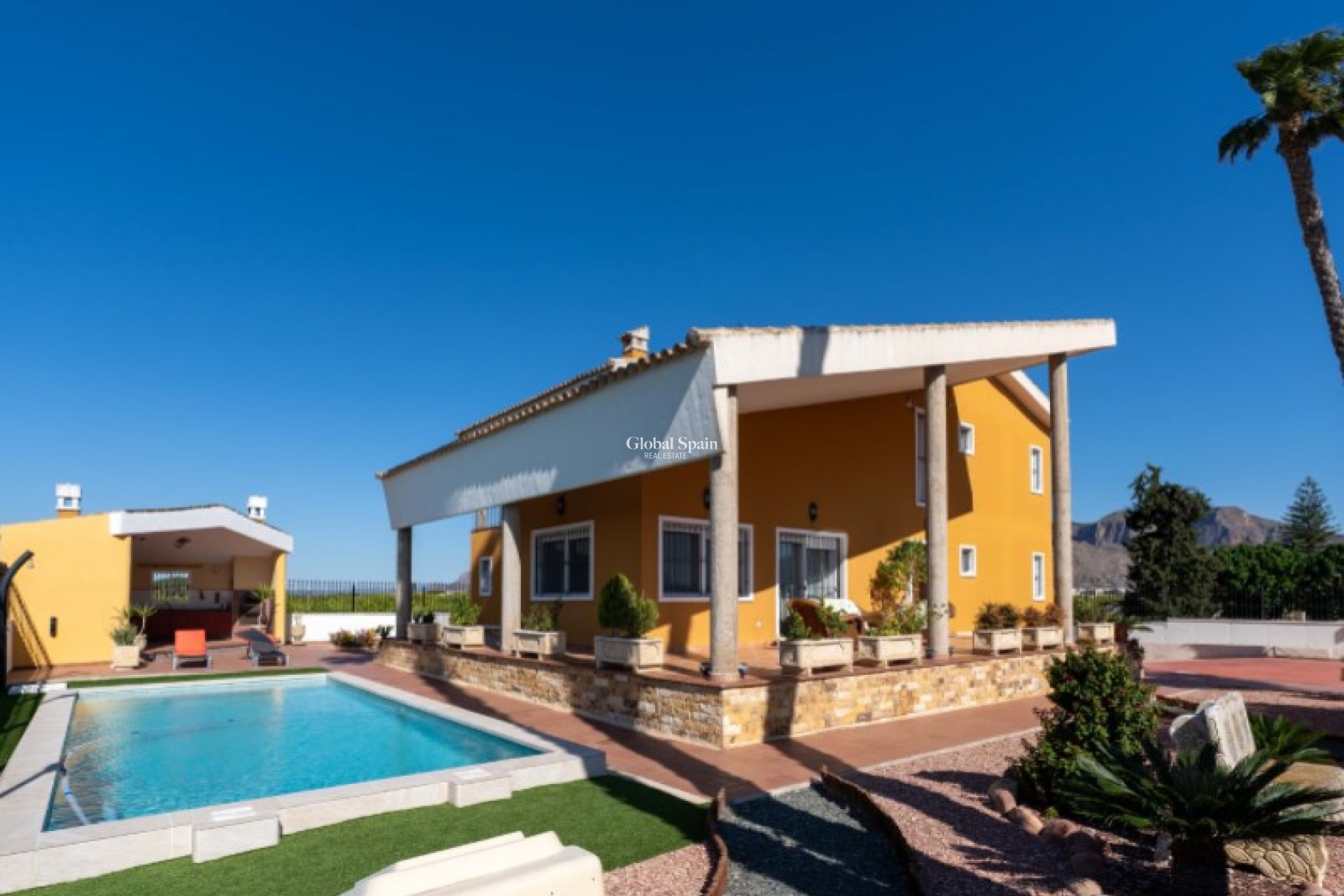 Wiederverkauf - VILLA -
ORIHUELA - Inland