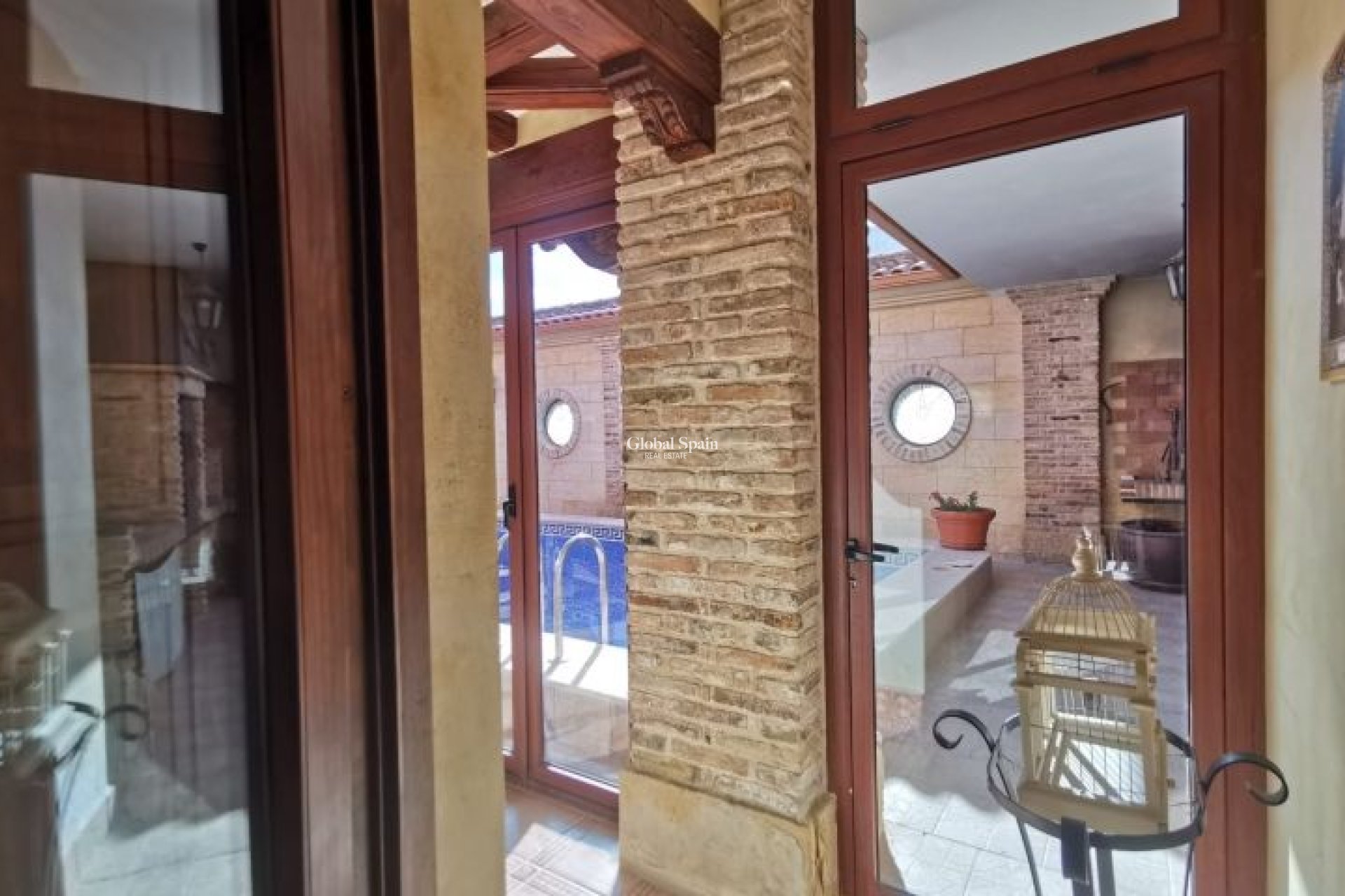 Wiederverkauf - VILLA -
ORIHUELA - Inland