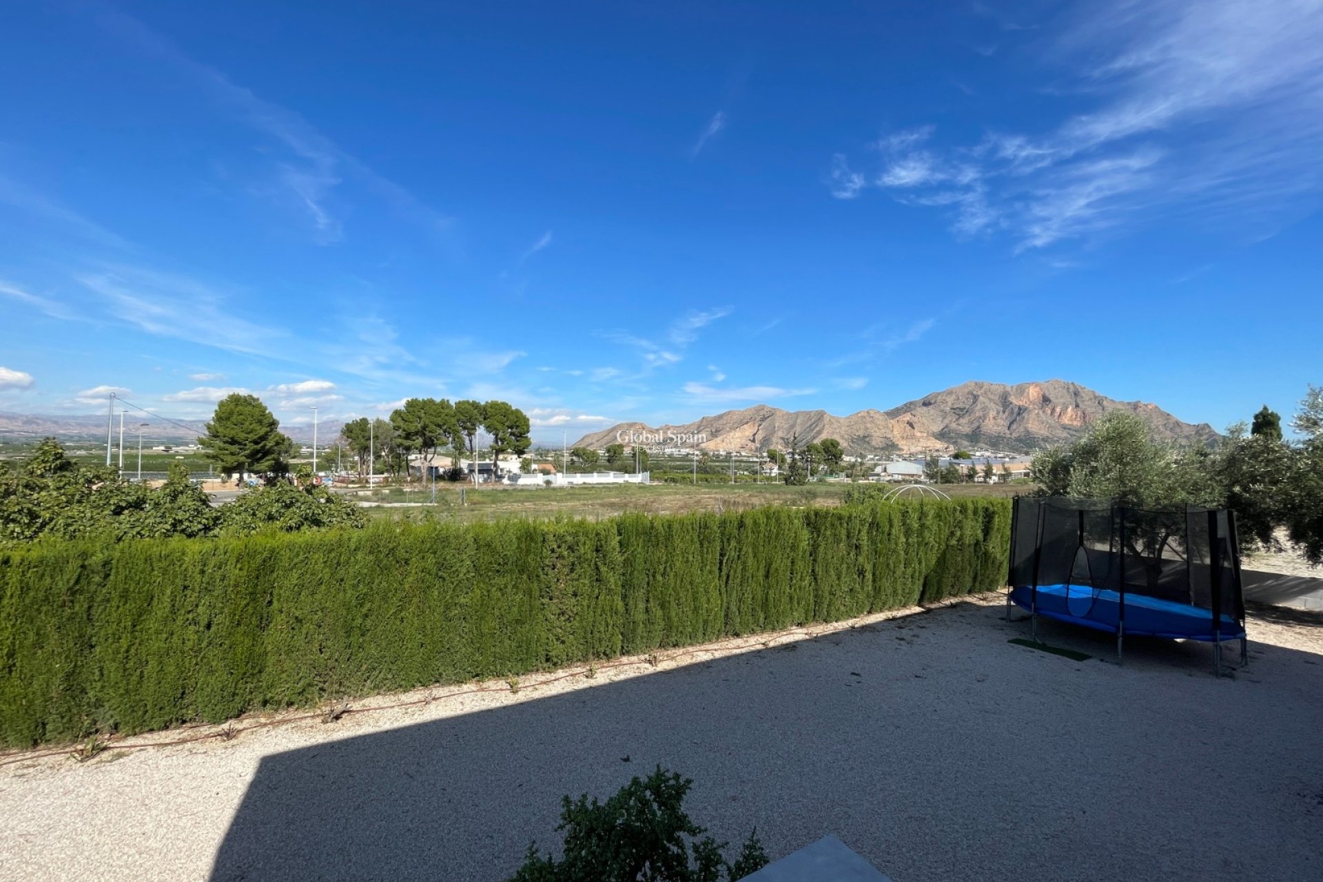 Wiederverkauf - VILLA -
ORIHUELA - Inland