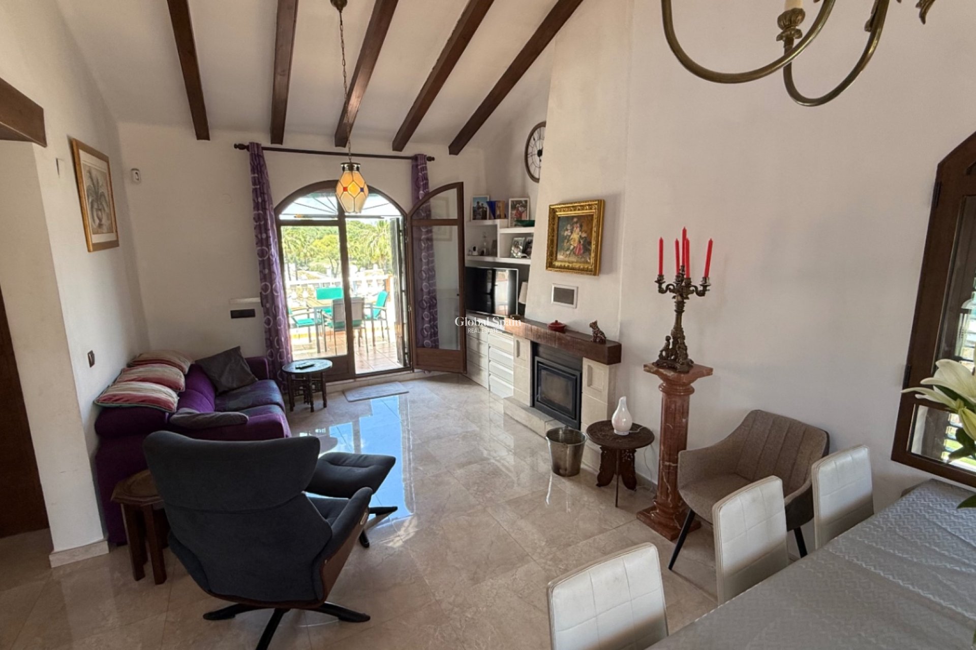 Wiederverkauf - VILLA -
ORIHUELA - Inland