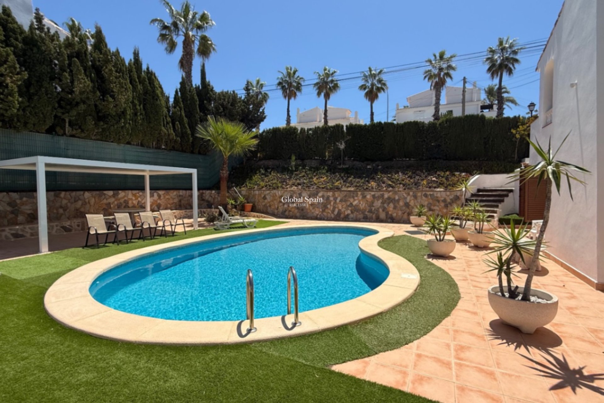 Wiederverkauf - VILLA -
ORIHUELA - Inland