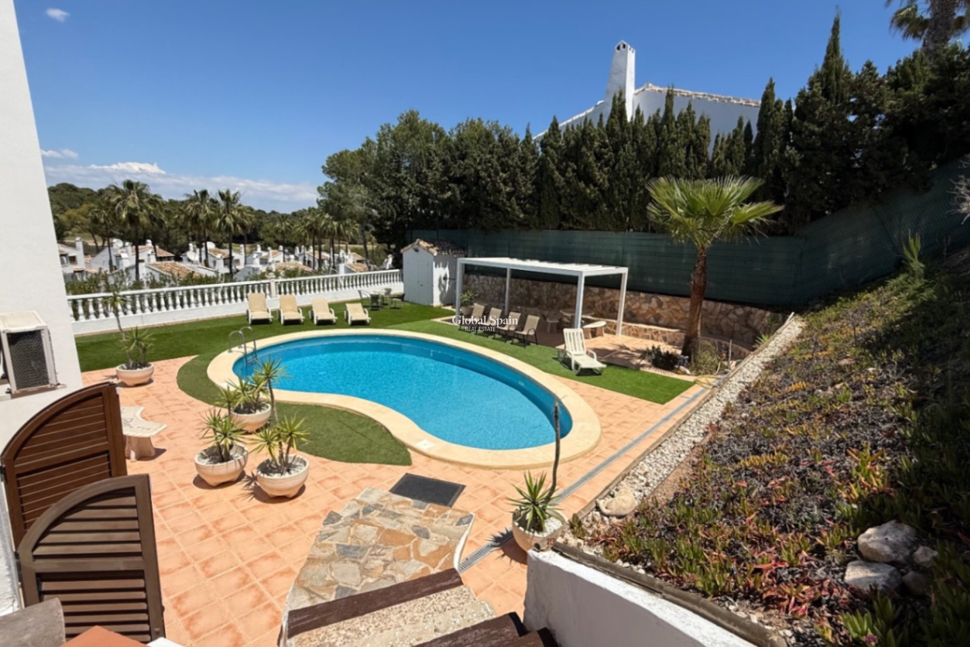 Wiederverkauf - VILLA -
ORIHUELA - Inland