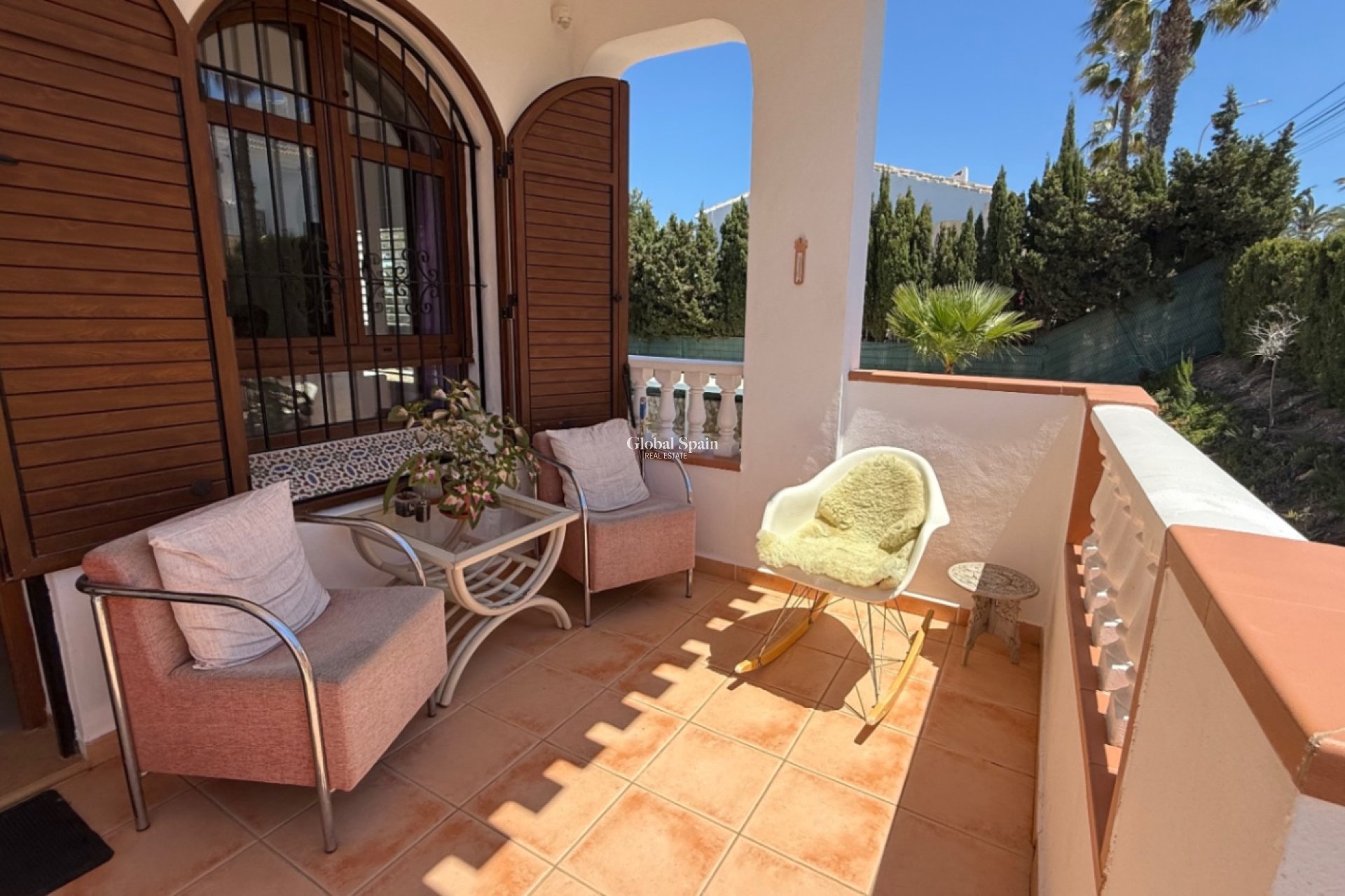 Wiederverkauf - VILLA -
ORIHUELA - Inland