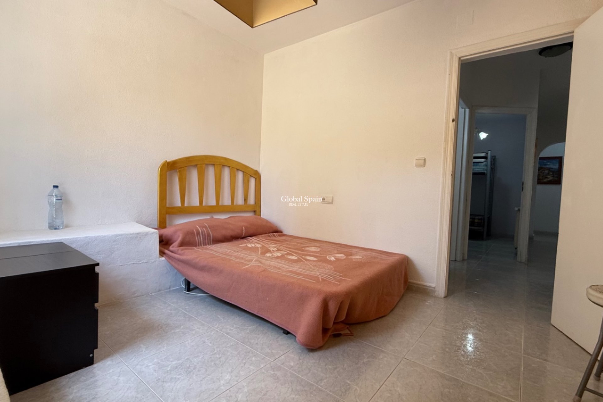 Wiederverkauf - VILLA -
ORIHUELA - Inland