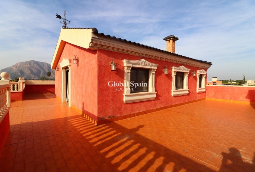 Wiederverkauf - VILLA -
ORIHUELA - La Campaneta