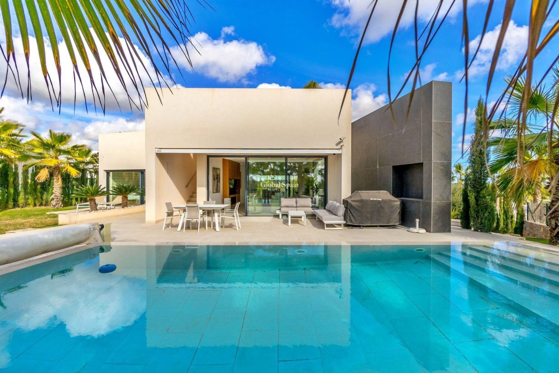 Wiederverkauf - VILLA -
ORIHUELA - LAS COLINAS GOLF RESORT