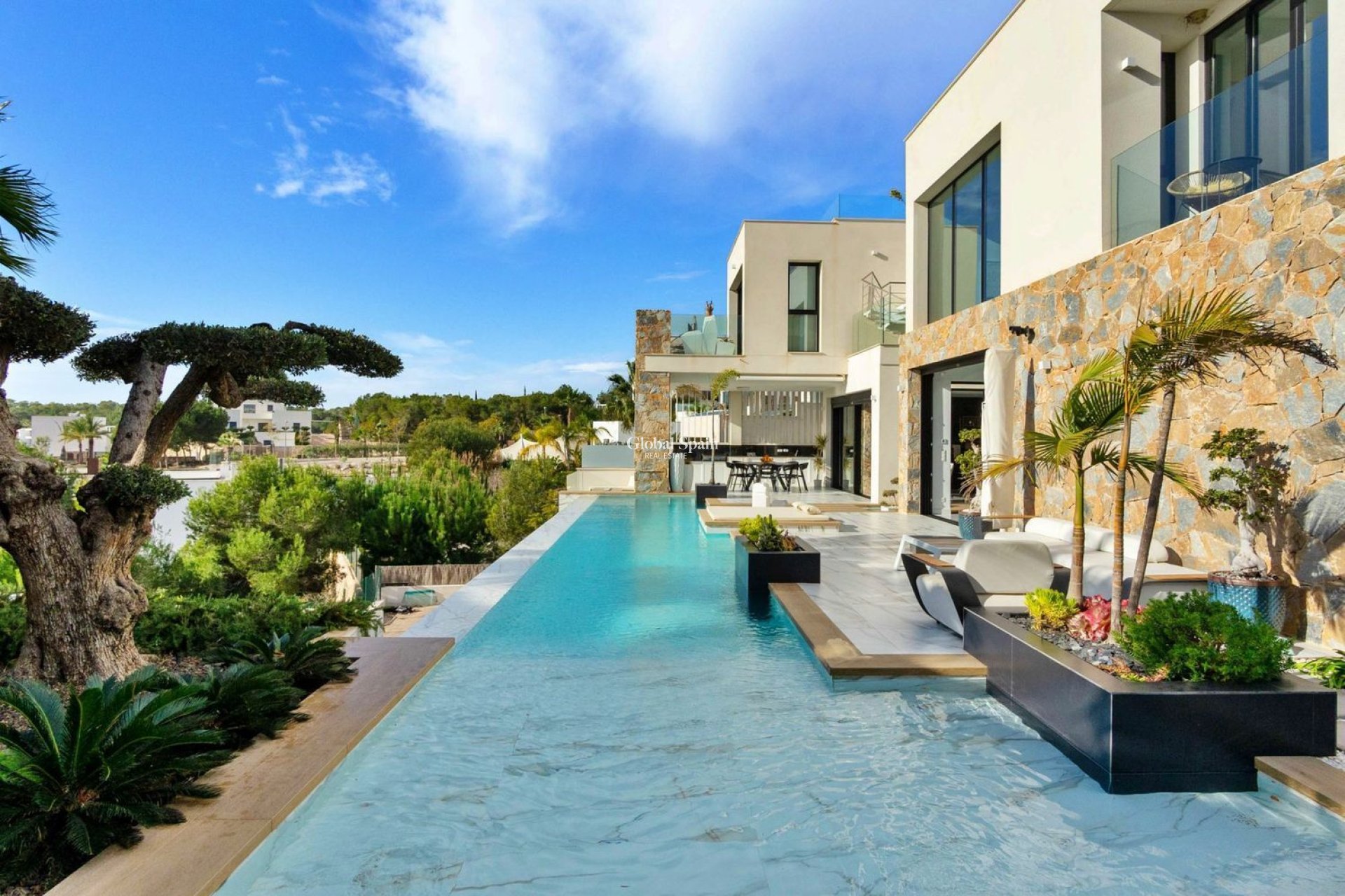 Wiederverkauf - VILLA -
ORIHUELA - LAS COLINAS GOLF RESORT