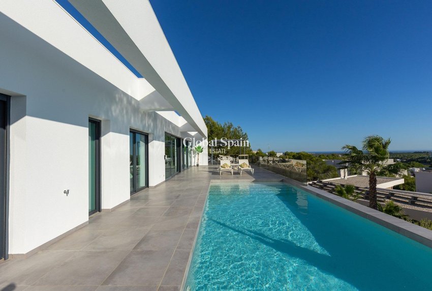 Wiederverkauf - VILLA -
ORIHUELA - LAS COLINAS GOLF RESORT