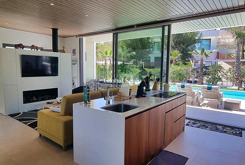 Wiederverkauf - VILLA -
ORIHUELA - LAS COLINAS GOLF RESORT