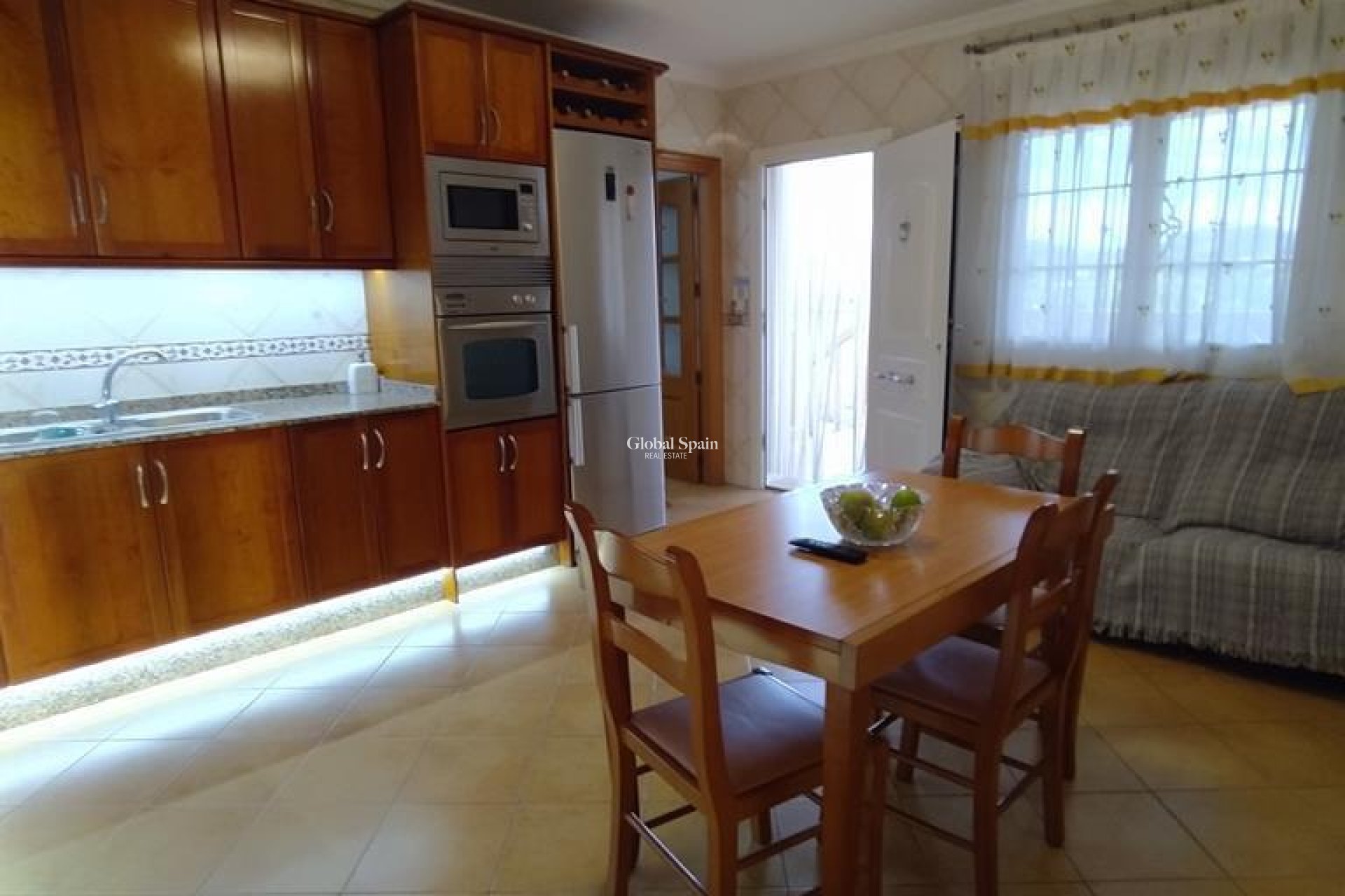 Wiederverkauf - VILLA -
ORIHUELA - LOS DESEMPARADOS