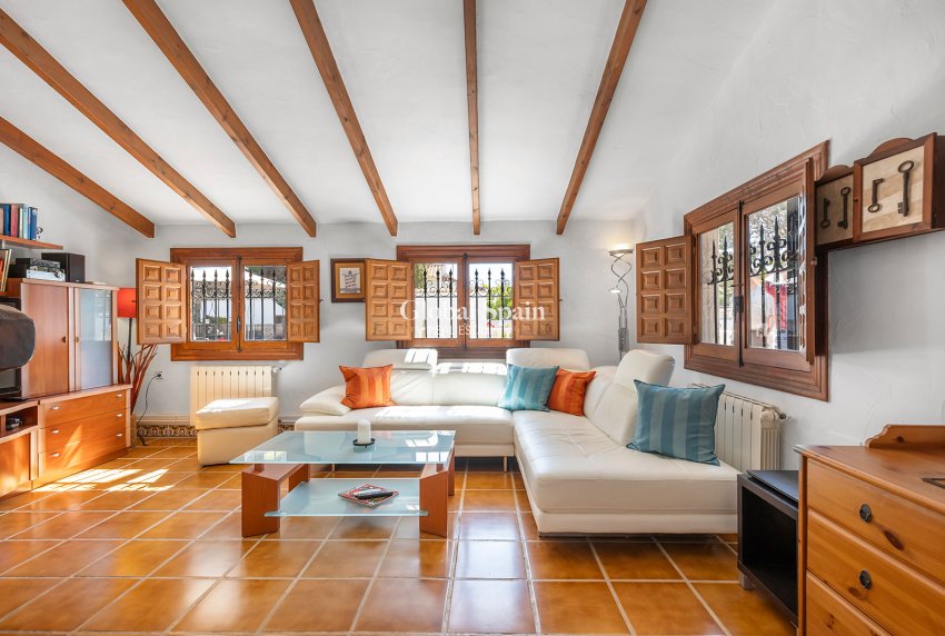Wiederverkauf - VILLA -
ORIHUELA - Orihuela Costa