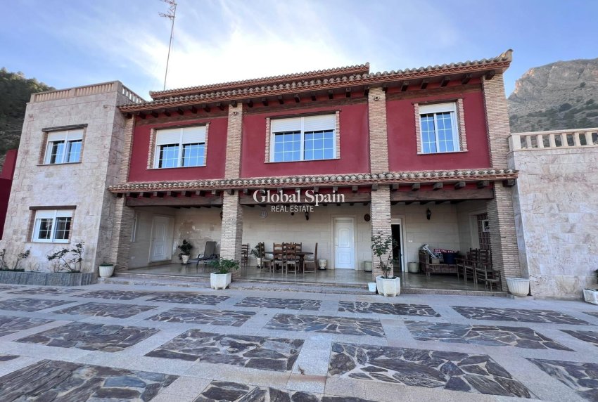 Wiederverkauf - VILLA -
ORIHUELA - Raiguero De Bonanza