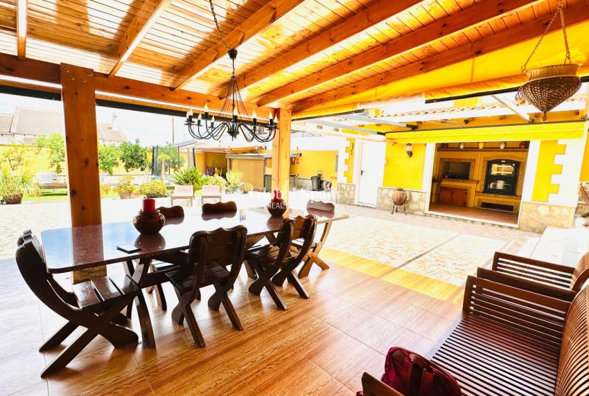 Wiederverkauf - VILLA -
ORIHUELA - Urb. Montepinar