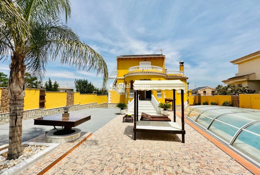 Wiederverkauf - VILLA -
ORIHUELA - Urb. Montepinar